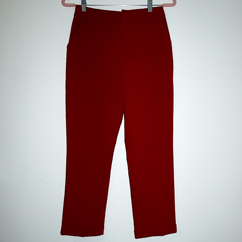 Forever 21 Contemporary Straight Leg Ankle Length Terracotta Pants. Size S.